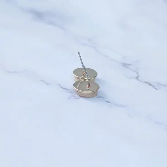 Pale Yellow & Gold Tone Unusual Stud Earrings 0.5" - Picture 5 of 9